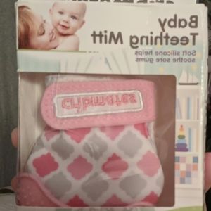 Teething mitt